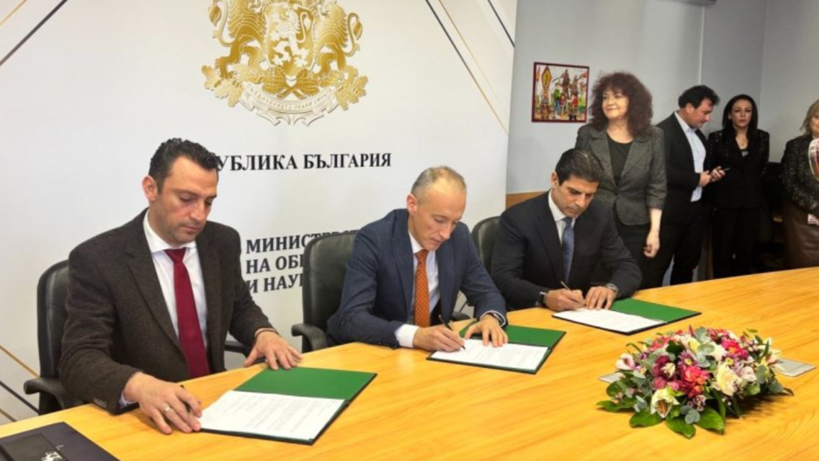 Futbolli hyn në shkolla me një program të FIFA‑s për edukim përmes sportit