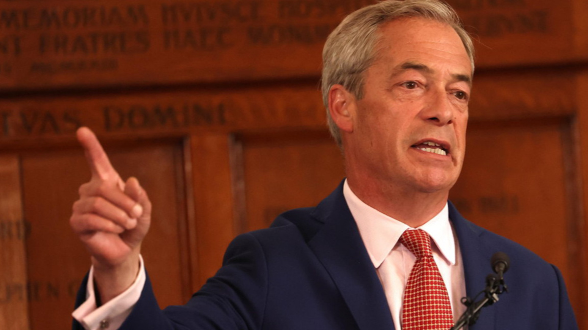 Лидерът на "Реформирай Обединеното кралство" Найджъл Фарадж.