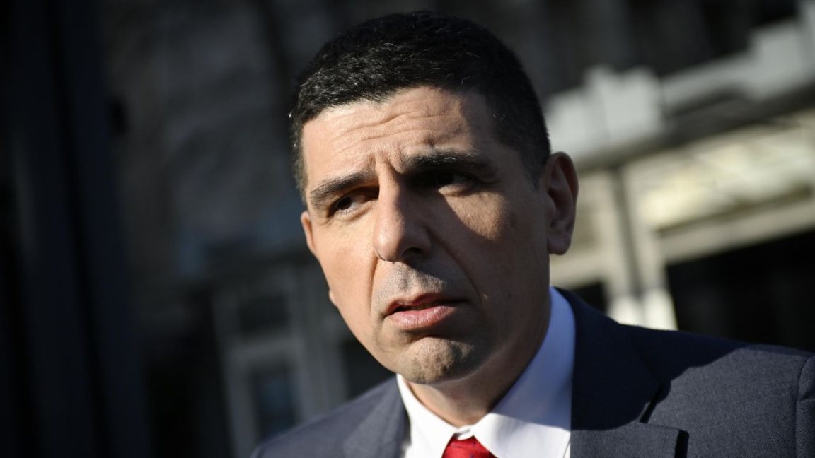 Мирчев обвърза отказите от поста служебен премиер с влиянието на Пеевски