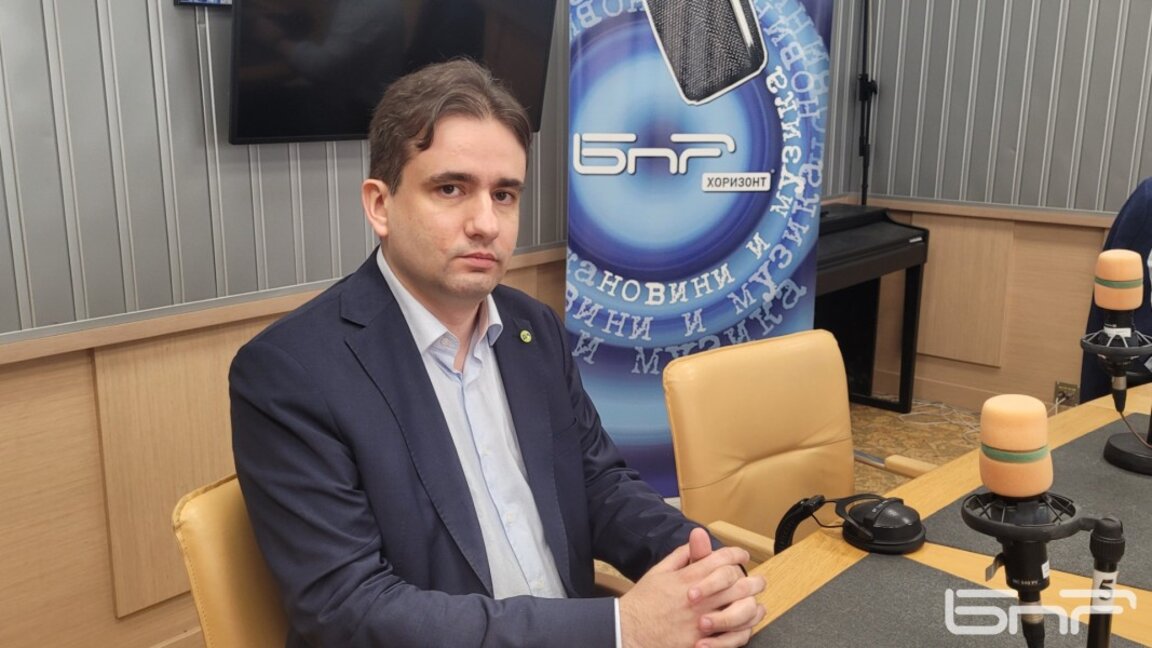 Божидар Божанов