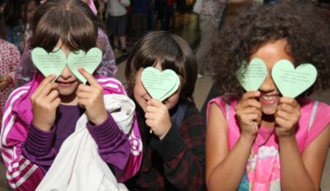 По следите на ударните инструменти в концерт-спектакъла  „Ритмично букварче“