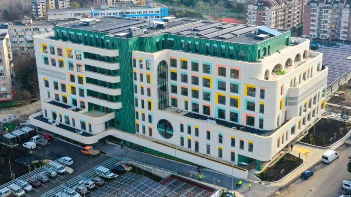 В новой педиатрической больнице в Бургас...