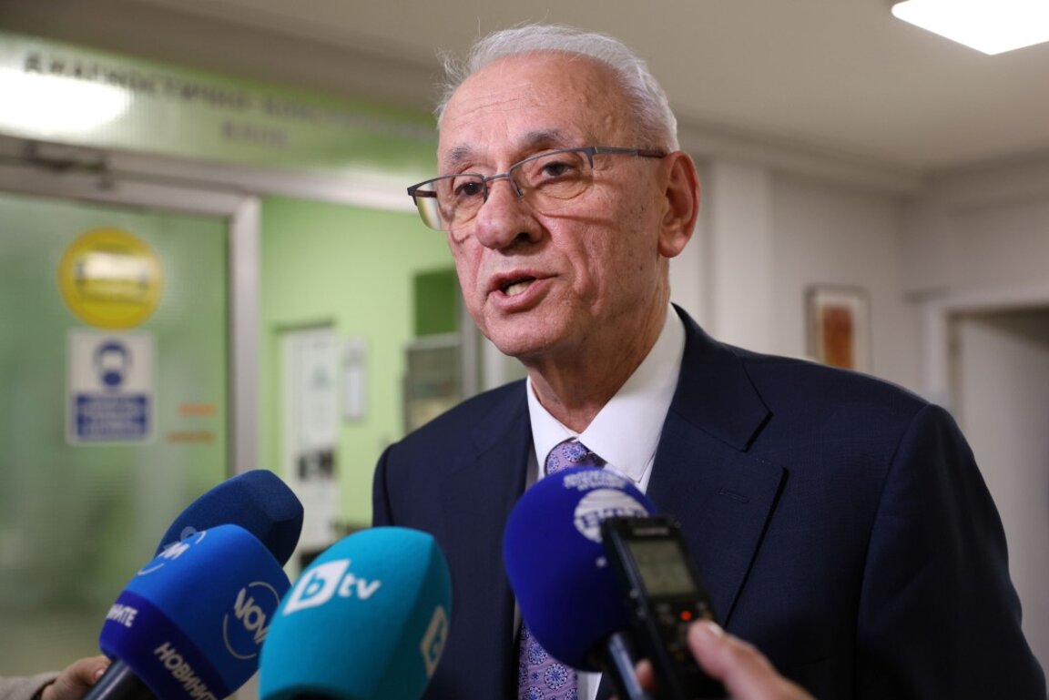 Министърът на здравеопазването Силви Кирилов