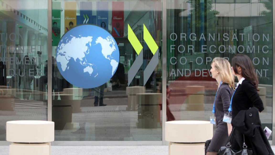 OECD препоручује реформе у пет области...