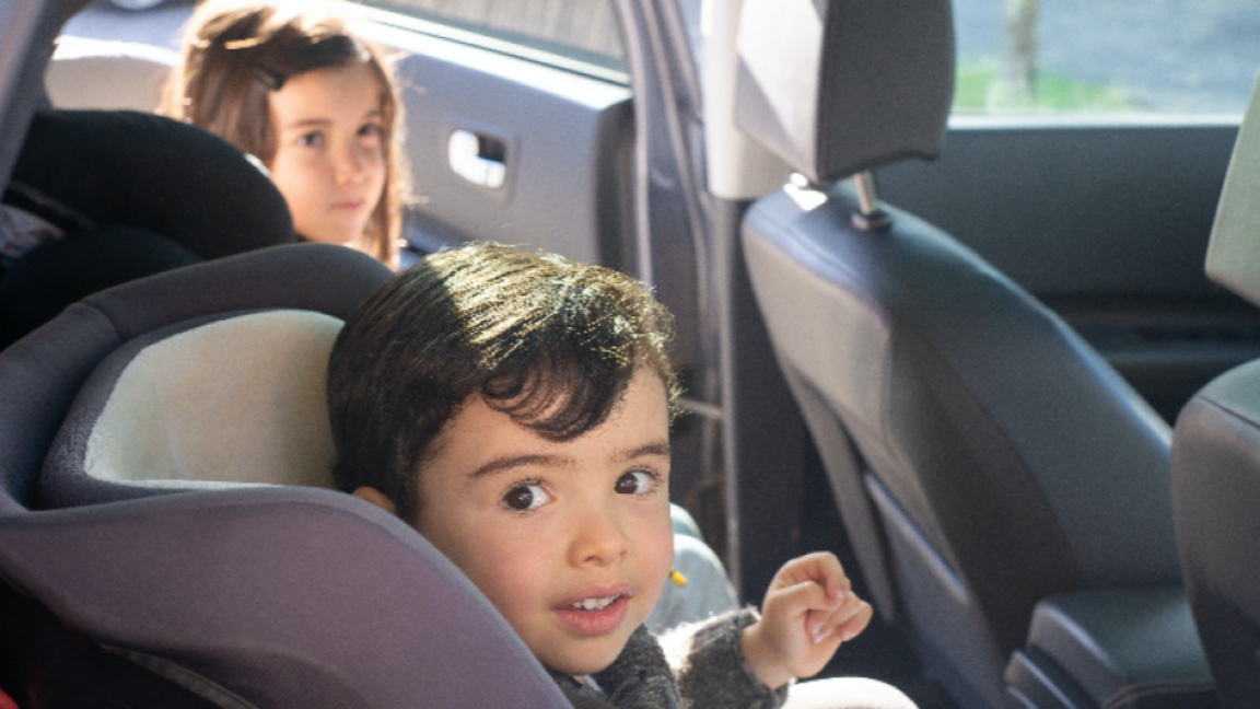 Знаем ли как да обезопасим децата в колата?