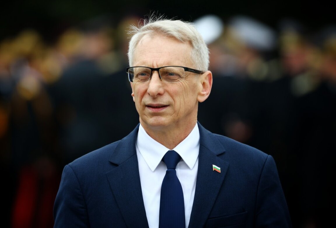 Николай Денков