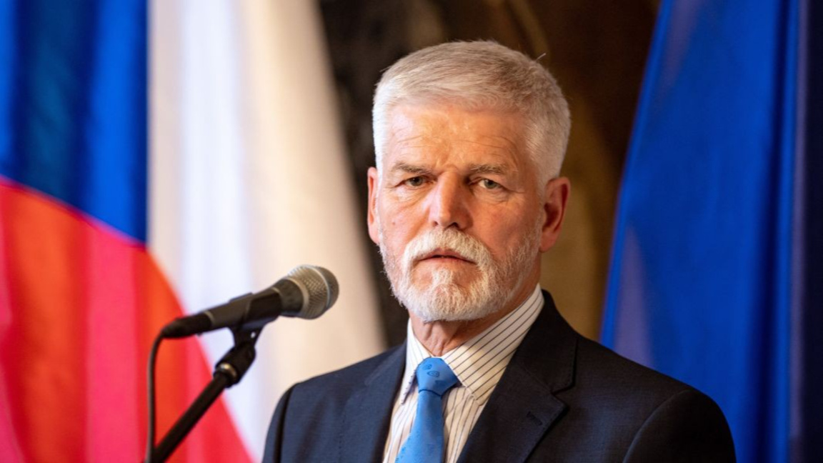 Петер Павел и Андрей Бабиш продължават с...