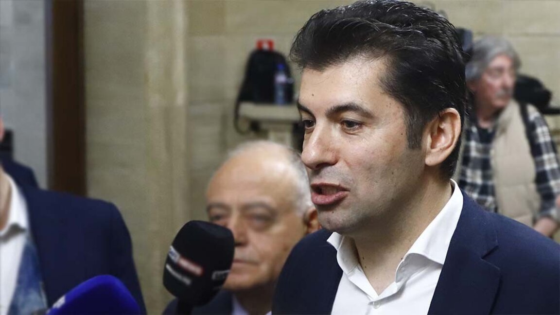 Кирил Петков