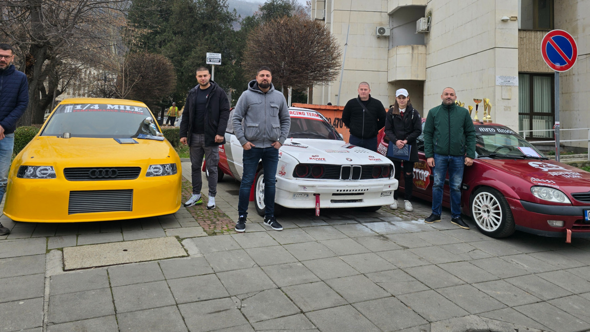 Състезателите по автомобилизъм в Ловеч мечтаят за местен клуб