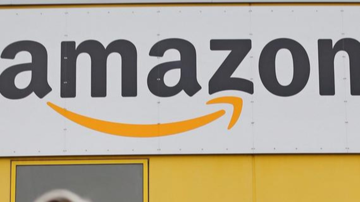 Данъчната полиция претърсва офис на Amaz...