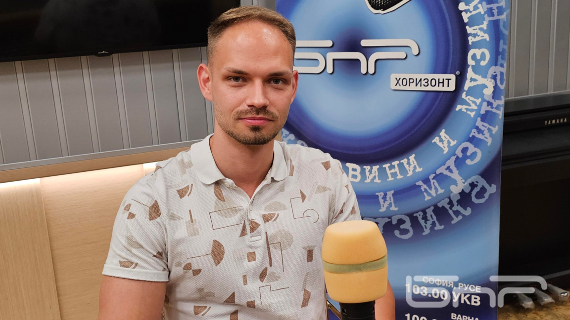 "Звезден прах" поставя въпроса: Колко ст...