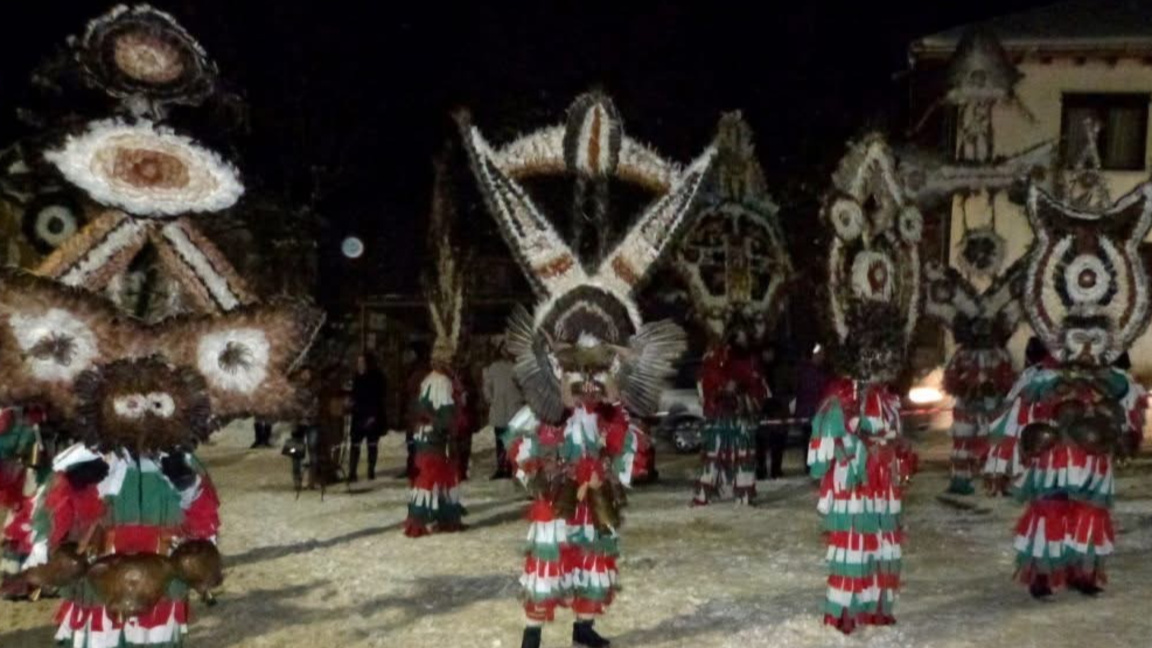 Фестивалът „Сурва“