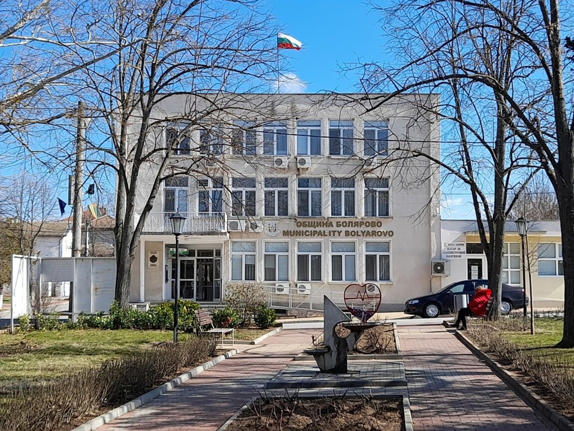 Временно спират автобусите по няколко маршрута в община Болярово