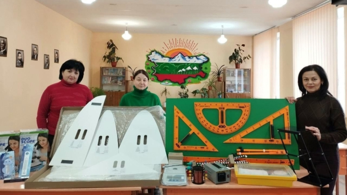 Douăsprezece școli din districtul Bolhrad au primit echipamente moderne