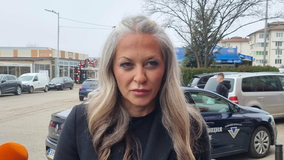 Анна Митова