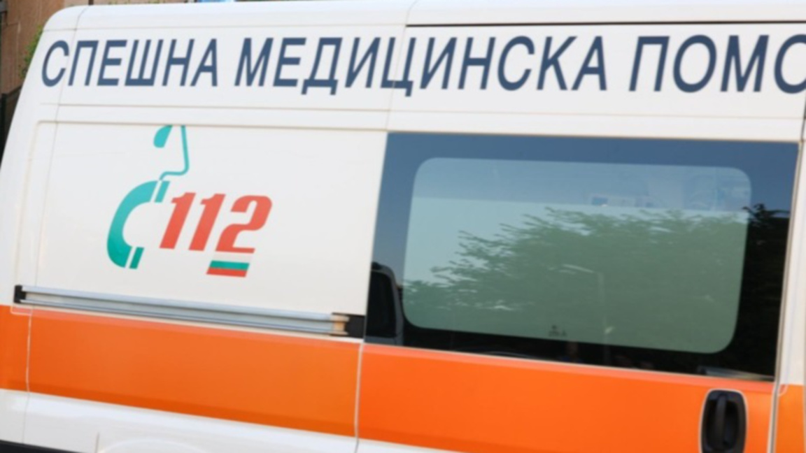 Спешна медицинска помощ линейка