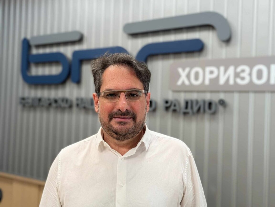 Даниел Смилов: Зад влизането в еврото има опит да се замете скандалът с Пепи Еврото