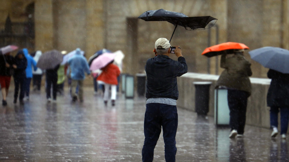 Проливни дъждове доведоха до инциденти в Каталуния