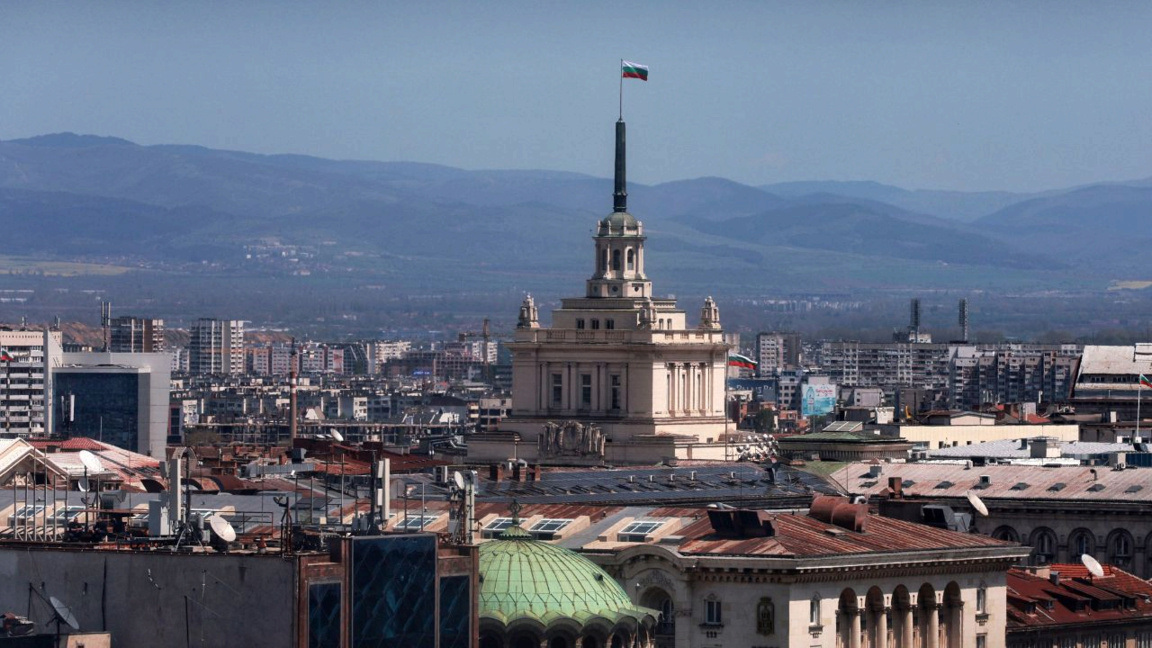 “Fitch“: Бугарски јавни дуг ће наставити...