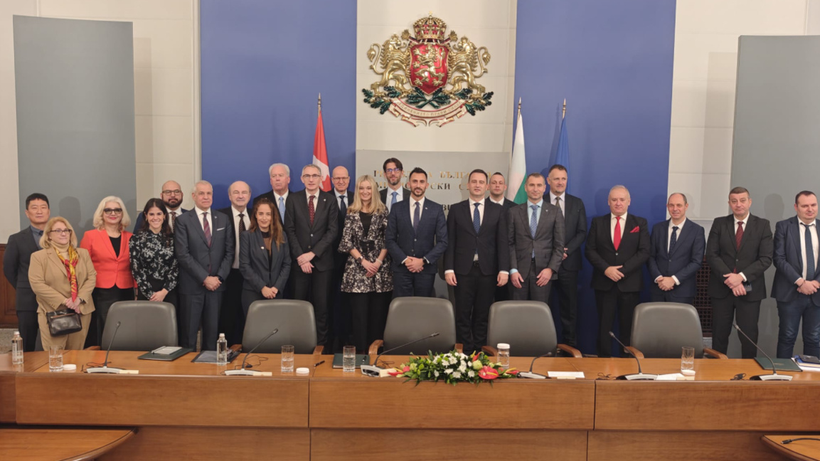 Болгария подписала стратегический догово...