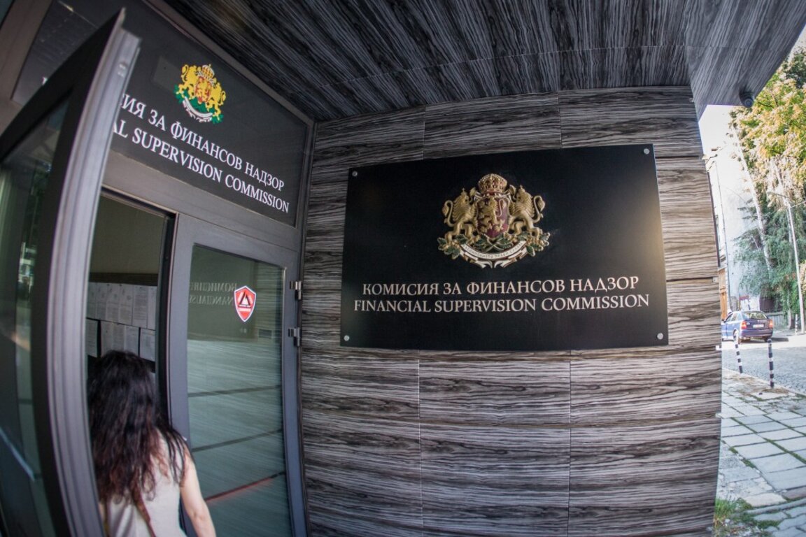 КФН: Продължава тенденцията за служебно разпределение на хората в частните пенсионни фондове