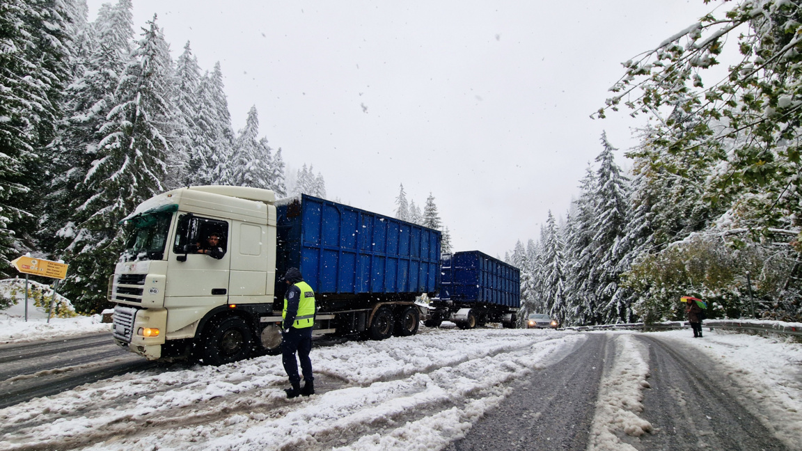 "Рожен" е проходим, без ТИР-ове на "Превала"