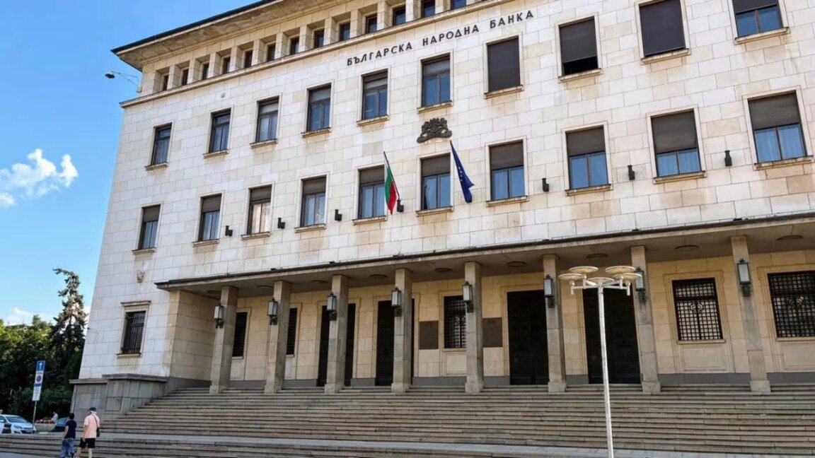 БНБ за санкциите над "Лукойл": Няма пряк кредитен риск, който да засяга стабилността на банковата система у нас