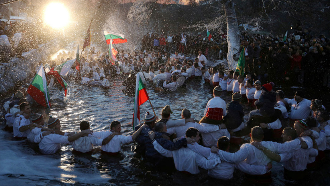 На Богоявление вода очищает мир для ново...