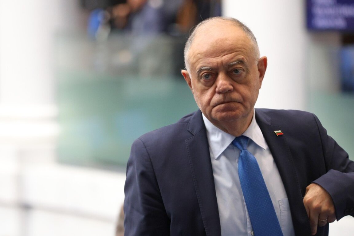 Атанас Атанасов