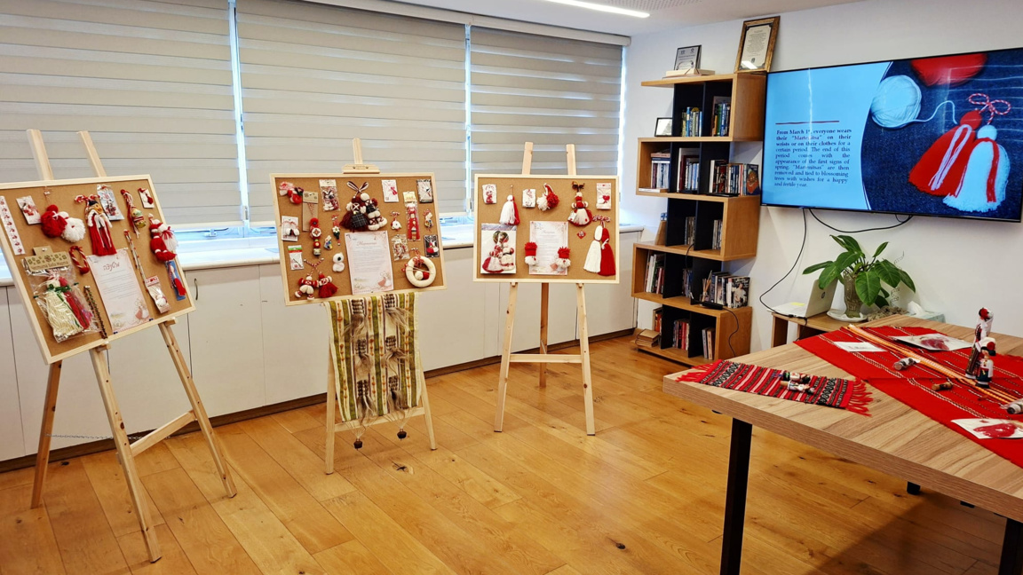 Трети март в Израел – с мартеници под об...