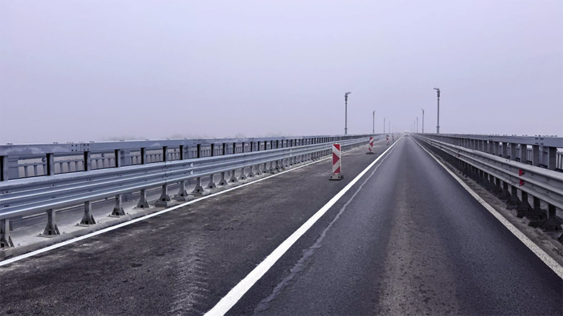 Traficul pe Podul Prieteniei a fost rest...