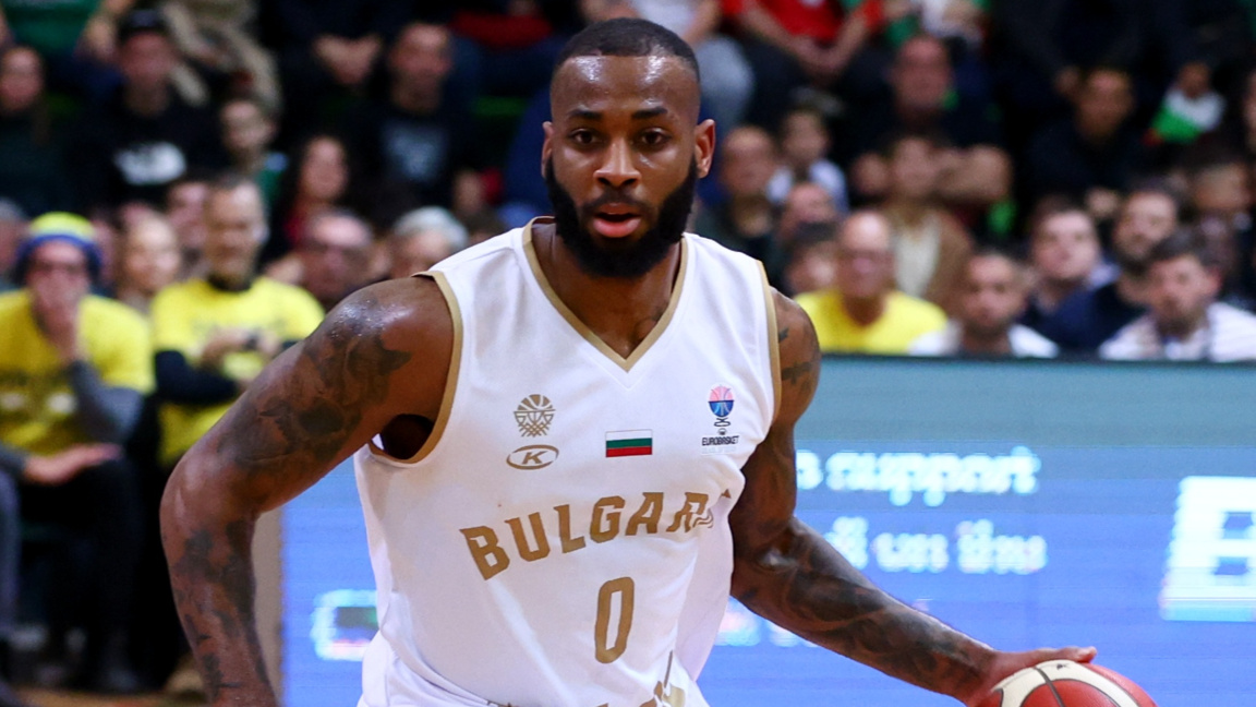 Коди Милър-Макинтайър в основата на побе...