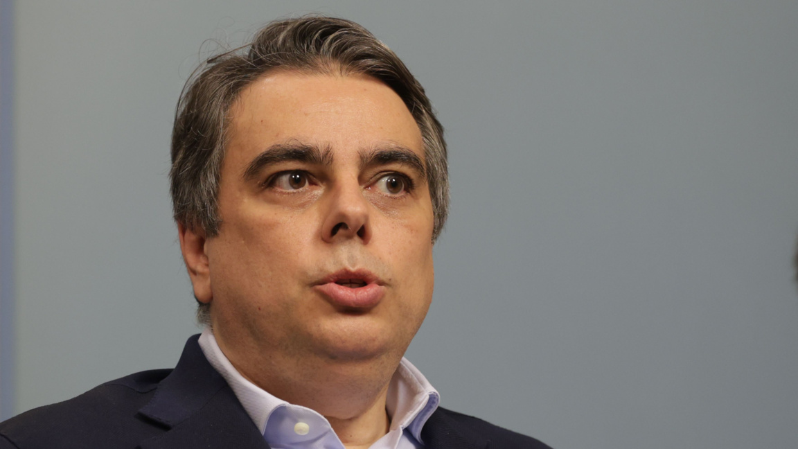 Асен Василев призова премиера да разпореди проверка за неонацистка мрежа