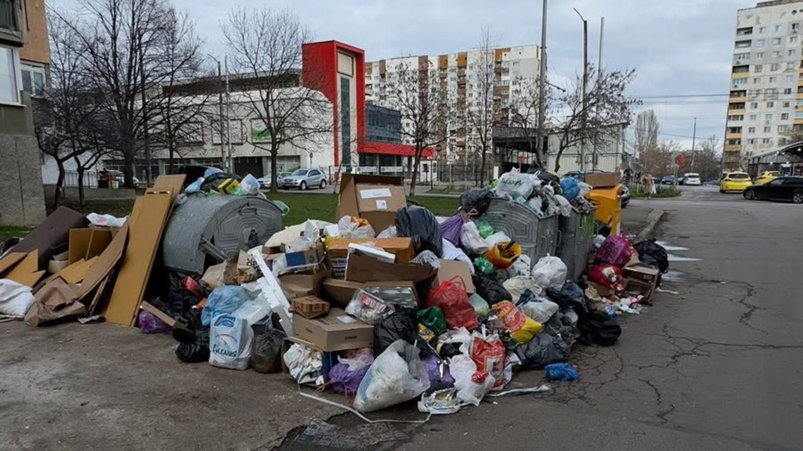 Кметът на "Люлин" на спешна среща в Столичната община заради кризата с боклука