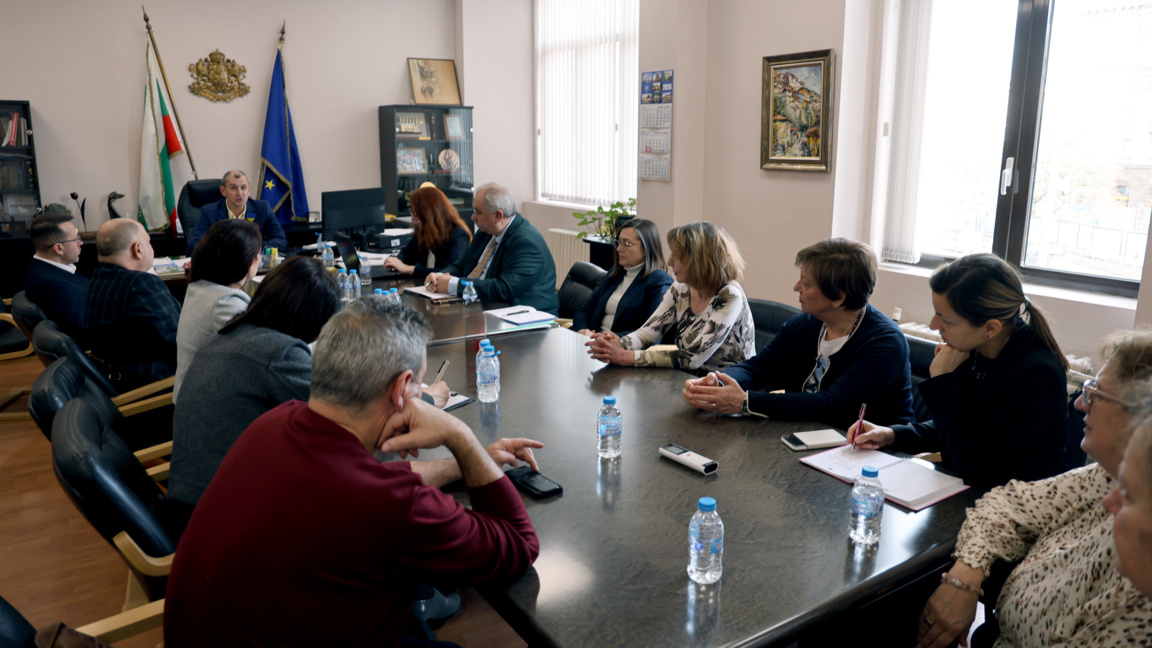 Работна среща на служебния министър доц. Околийски с представители на бившия Обществен съвет за изграждане на Националната детска болница.
