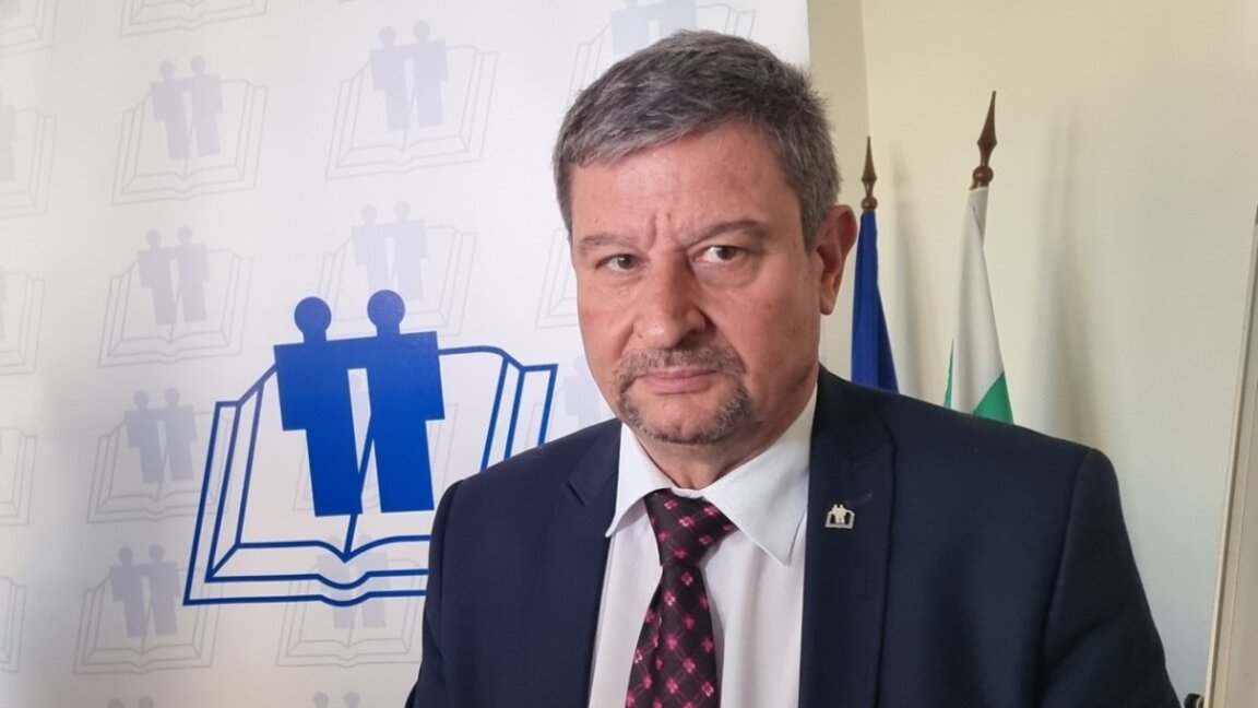 Юлиян Петров, Синдикат "Образование" към КТ "Подкрепа"