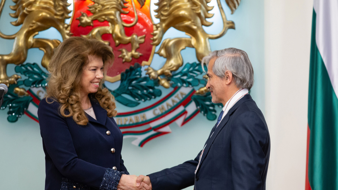 Президентът удостои посланика на Арженти...