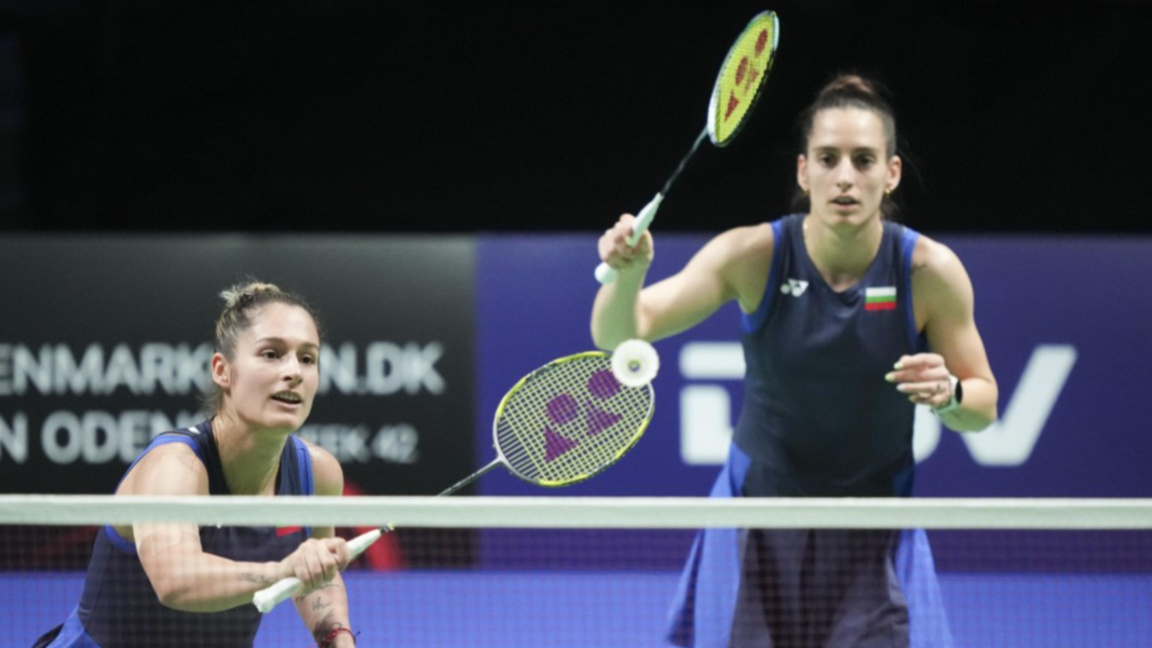 Габриела (вляво) и Стефани Стоеви