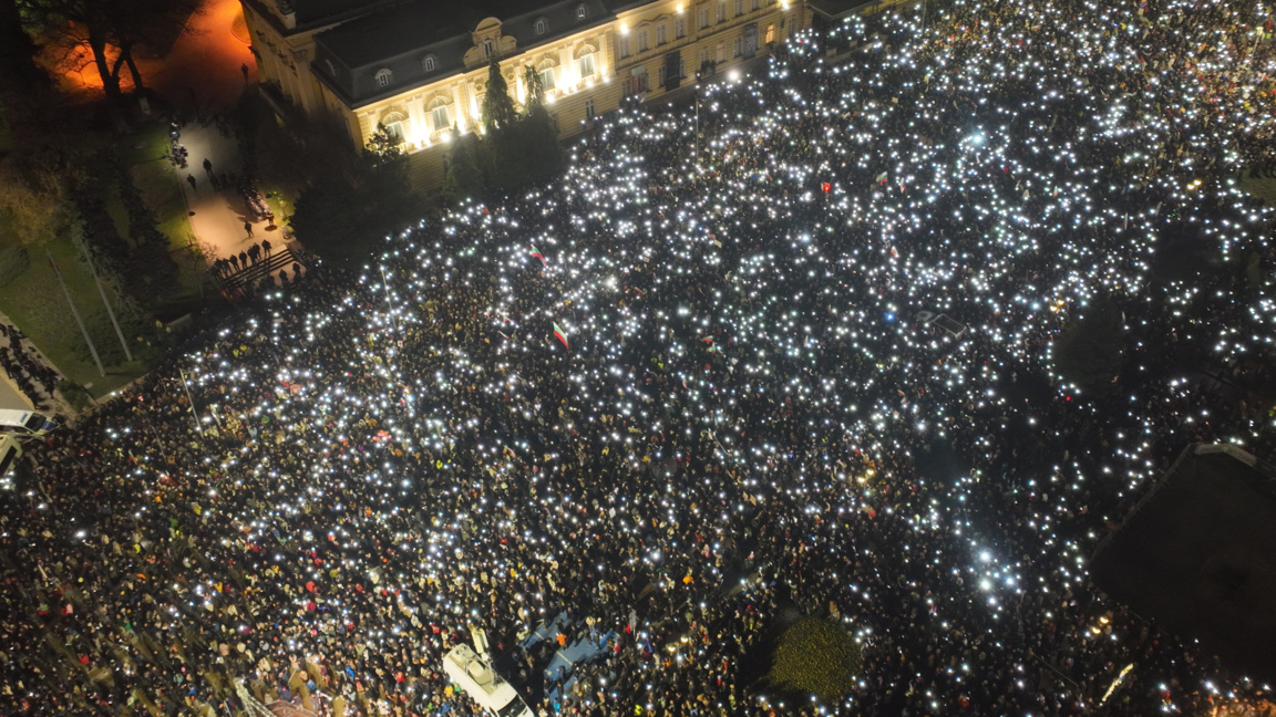 Над 30 души са задържани от полицията на протеста в София