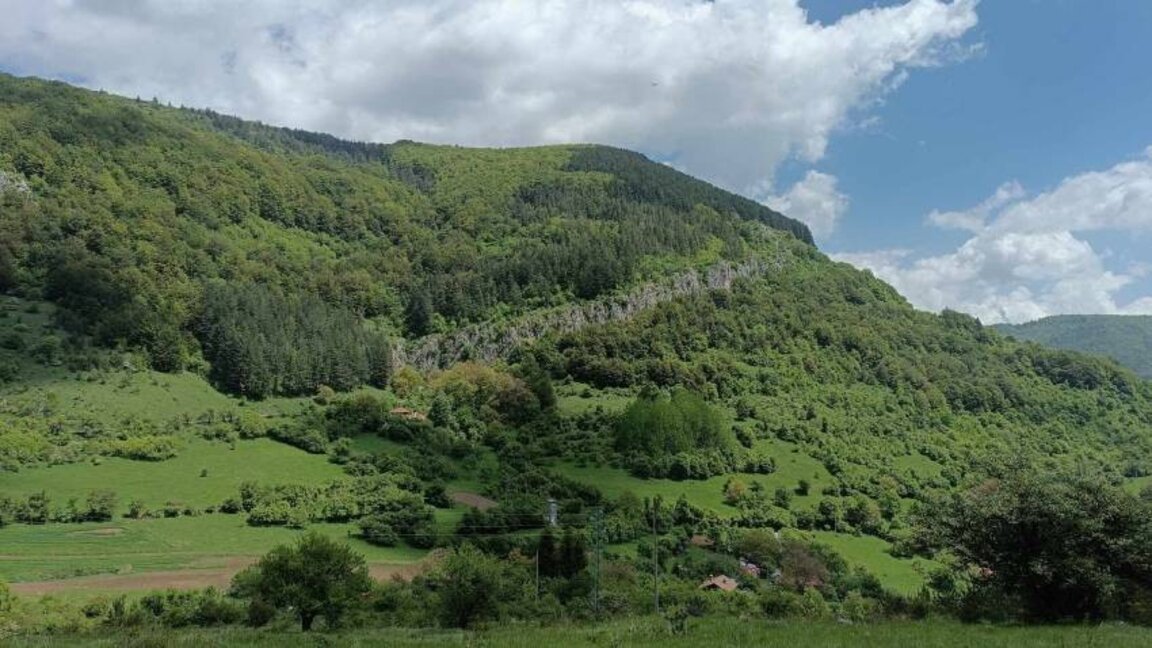 У станции Гара-Бов - великолепие в объятиях гор Стара-Планина