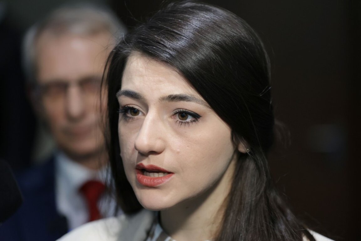 Лена Бориславова