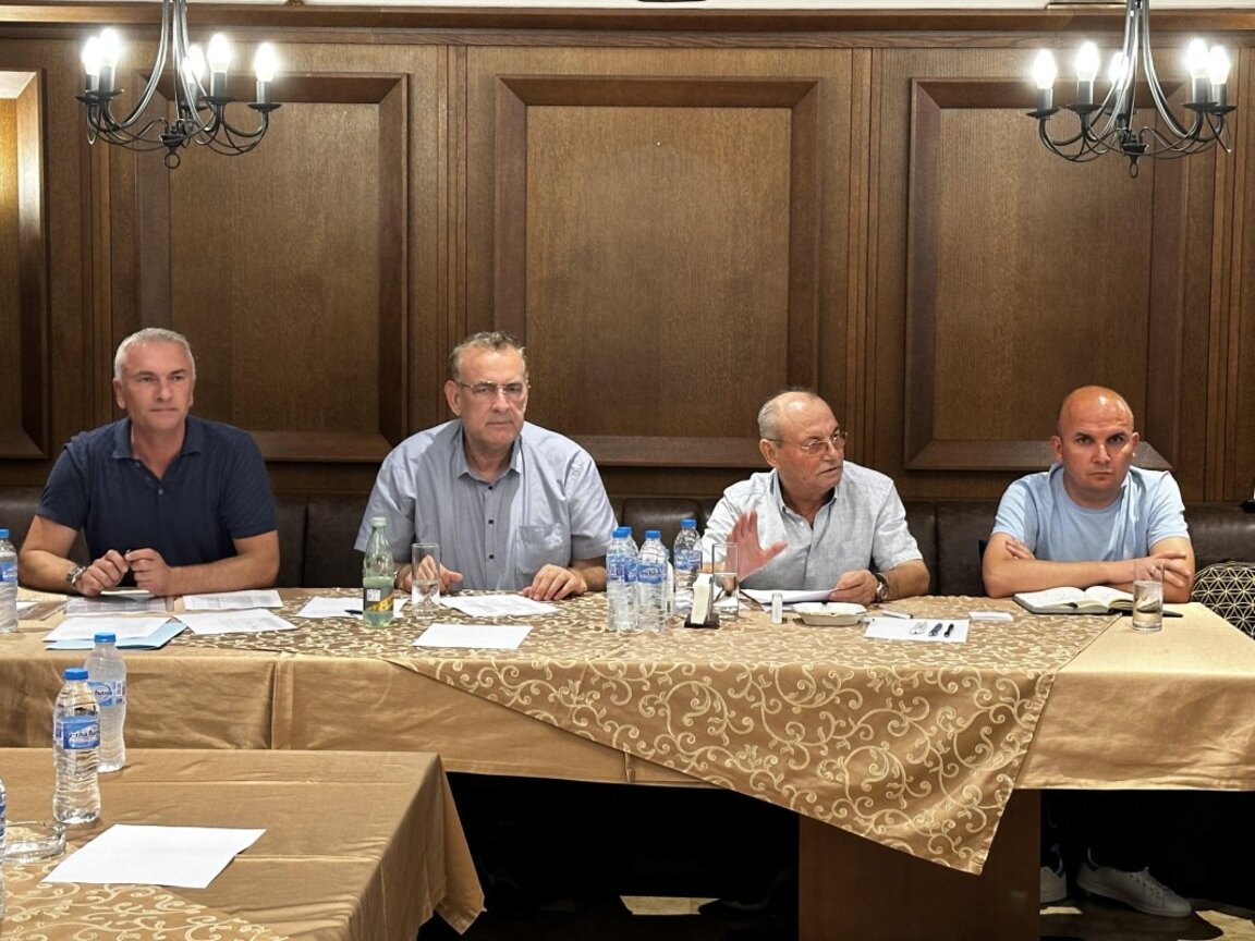 Доган изключи Пеевски от ДПС