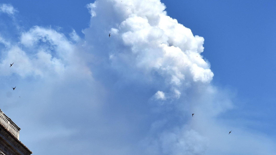 Етна отново изригна