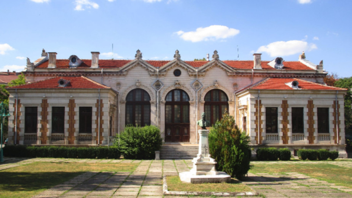 Дарителска кампания за читалището...