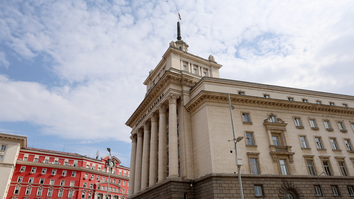 Ресорната комисия одобри удължителния закон за бюджета