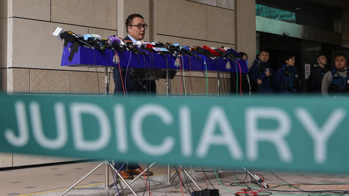 Съд в Хонконг осъди на общо 20 години затвор бившия медиен магнат Джими Лай