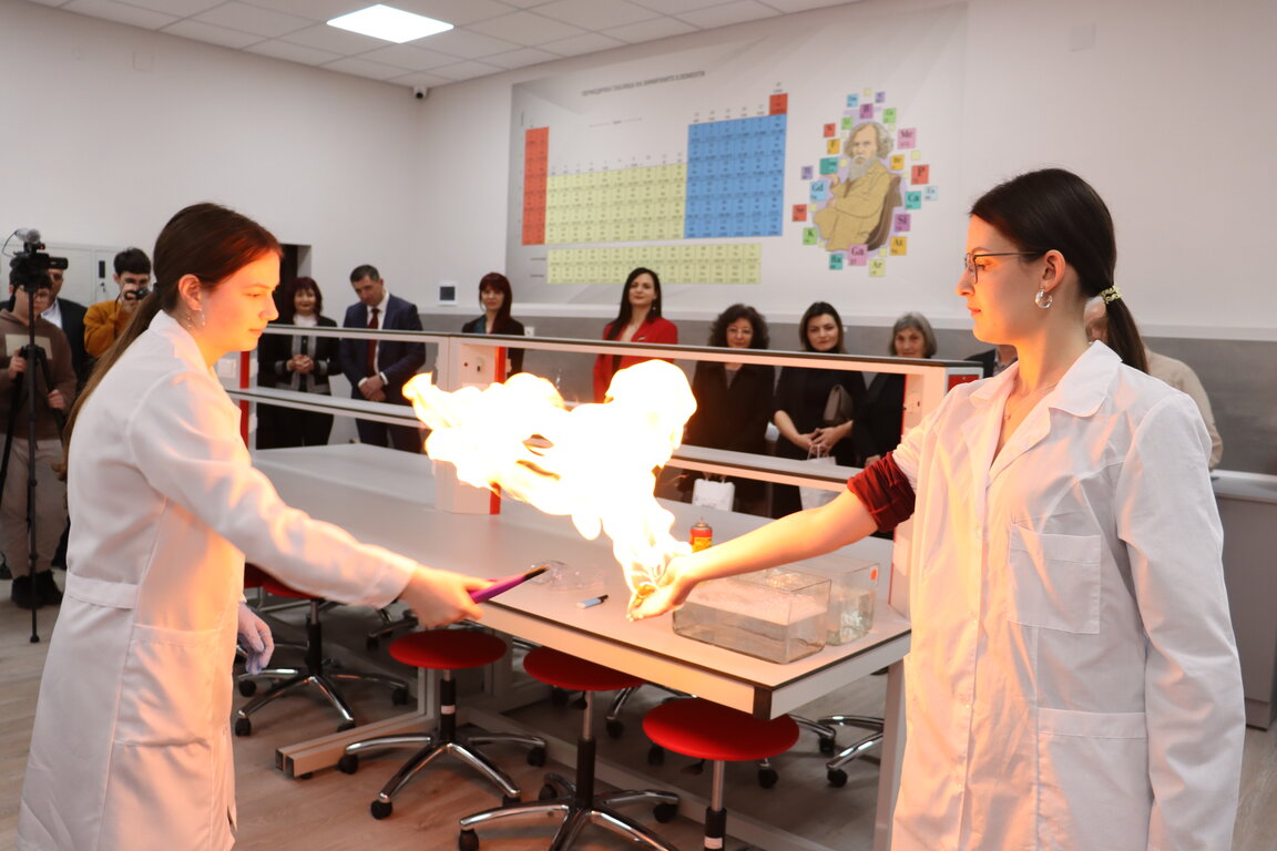 Нов STEM център в Попово...