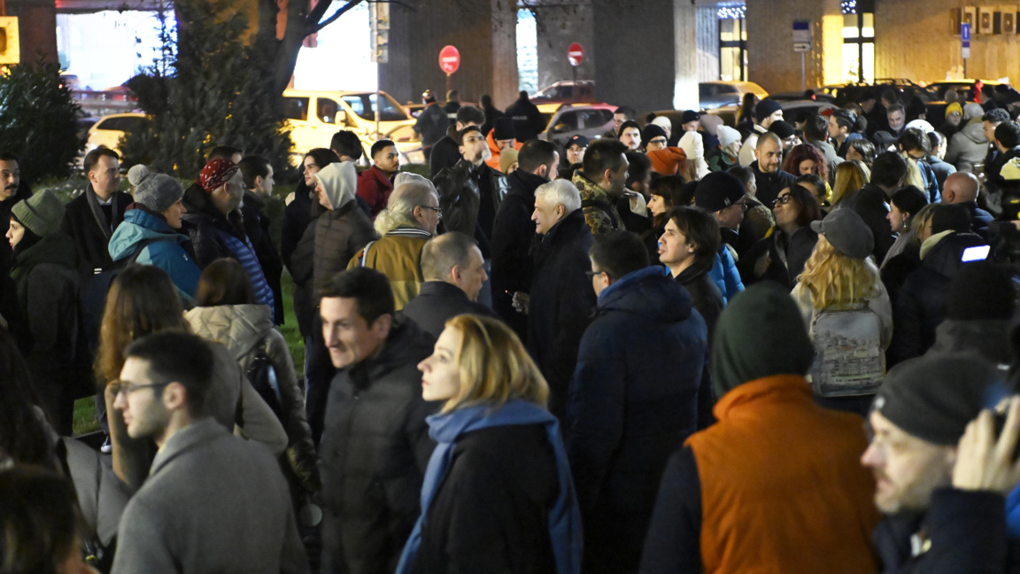 Протестно пиене на кафе пред bTV