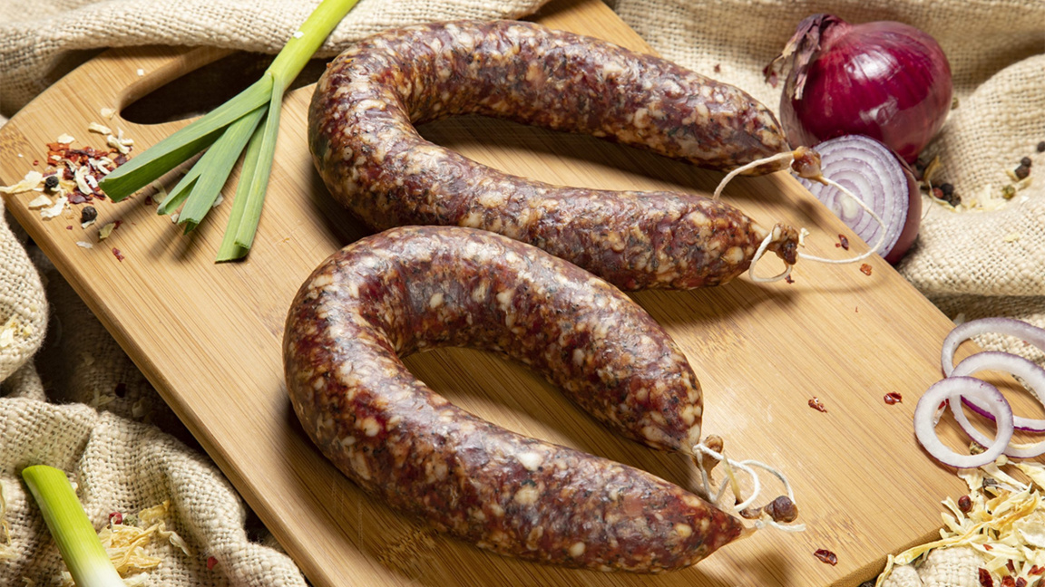 Sudzhúk, tapas y música folclórica: fies...