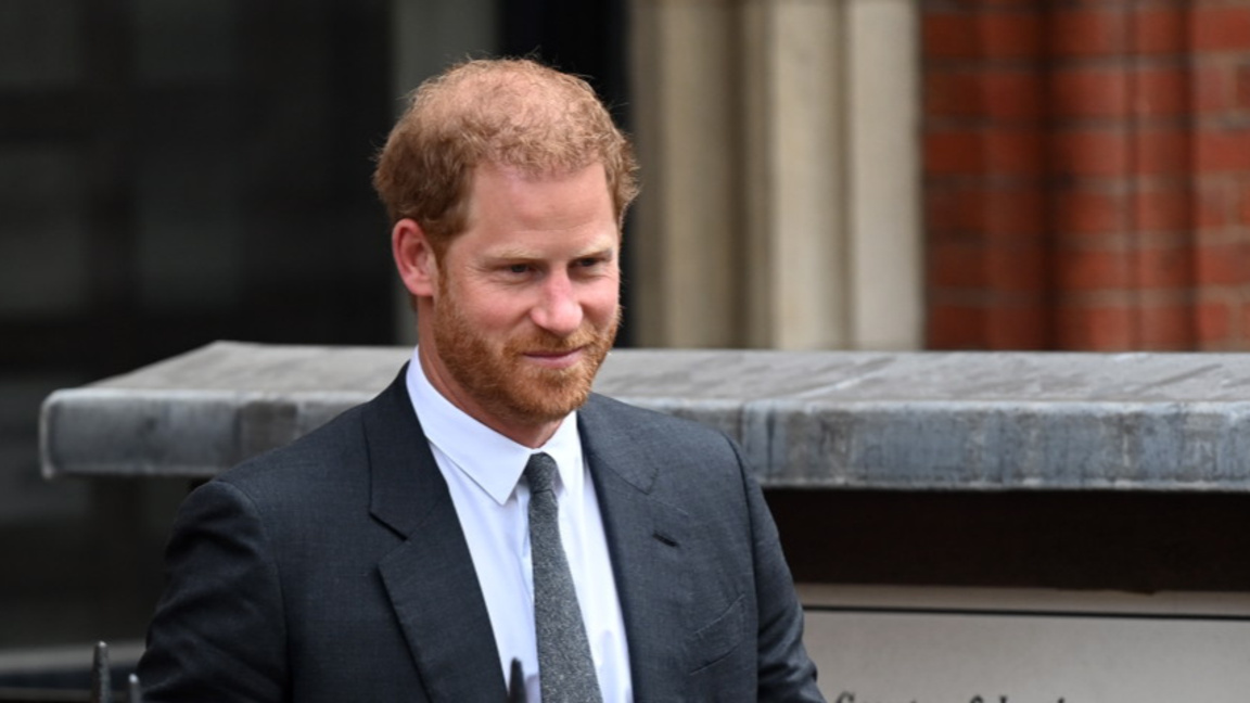 Принц Хари пристигна на изненадващо посе...